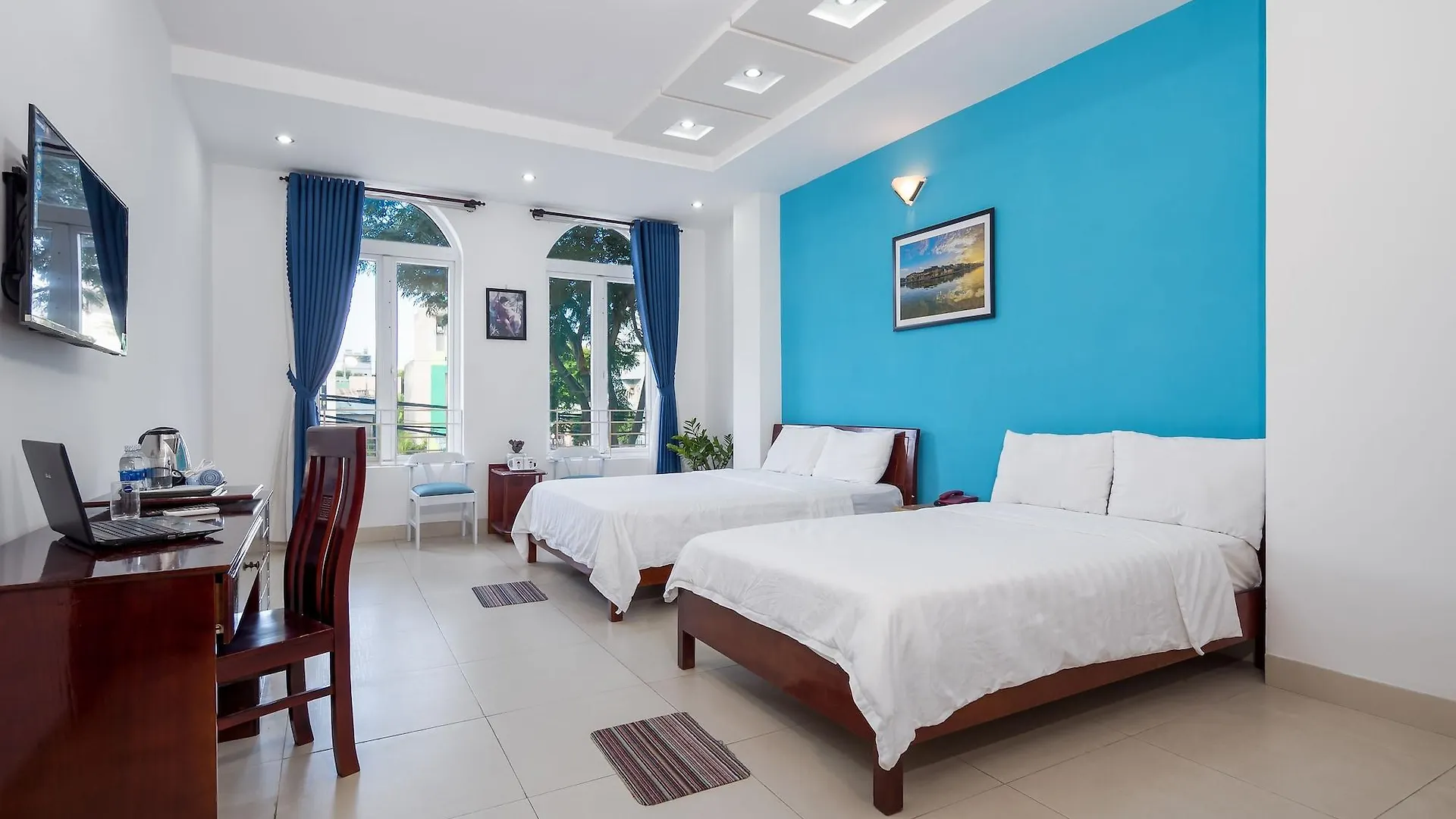 Cali Night Hotel Da Nang 2*,