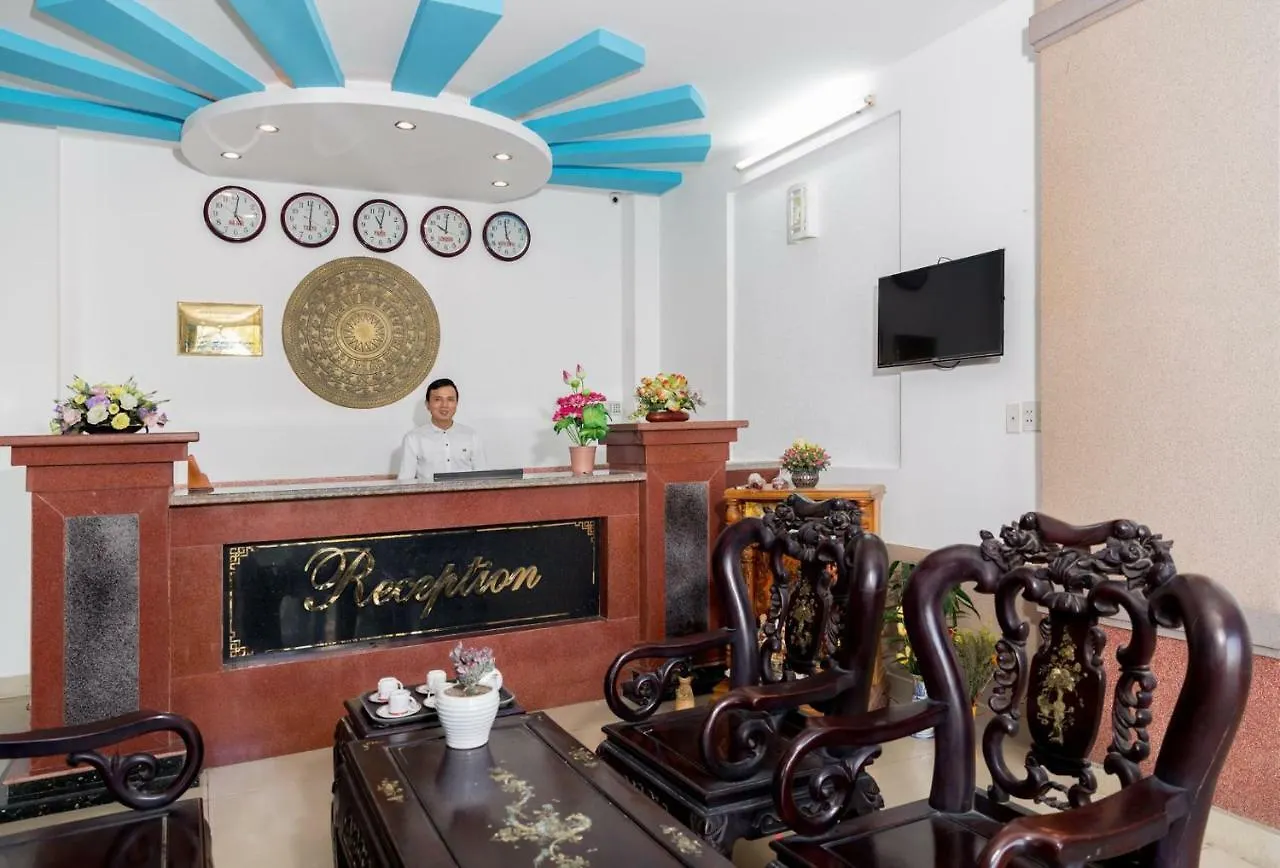 Cali Night Hotel Da Nang